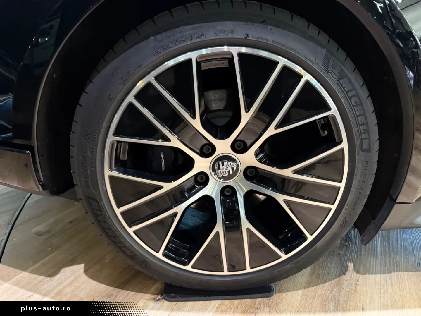 PORSCHE Taycan  Approved Kamera Tempostat Aero20Zoll