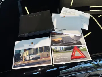 PORSCHE Taycan  Approved Kamera Tempostat Aero20Zoll