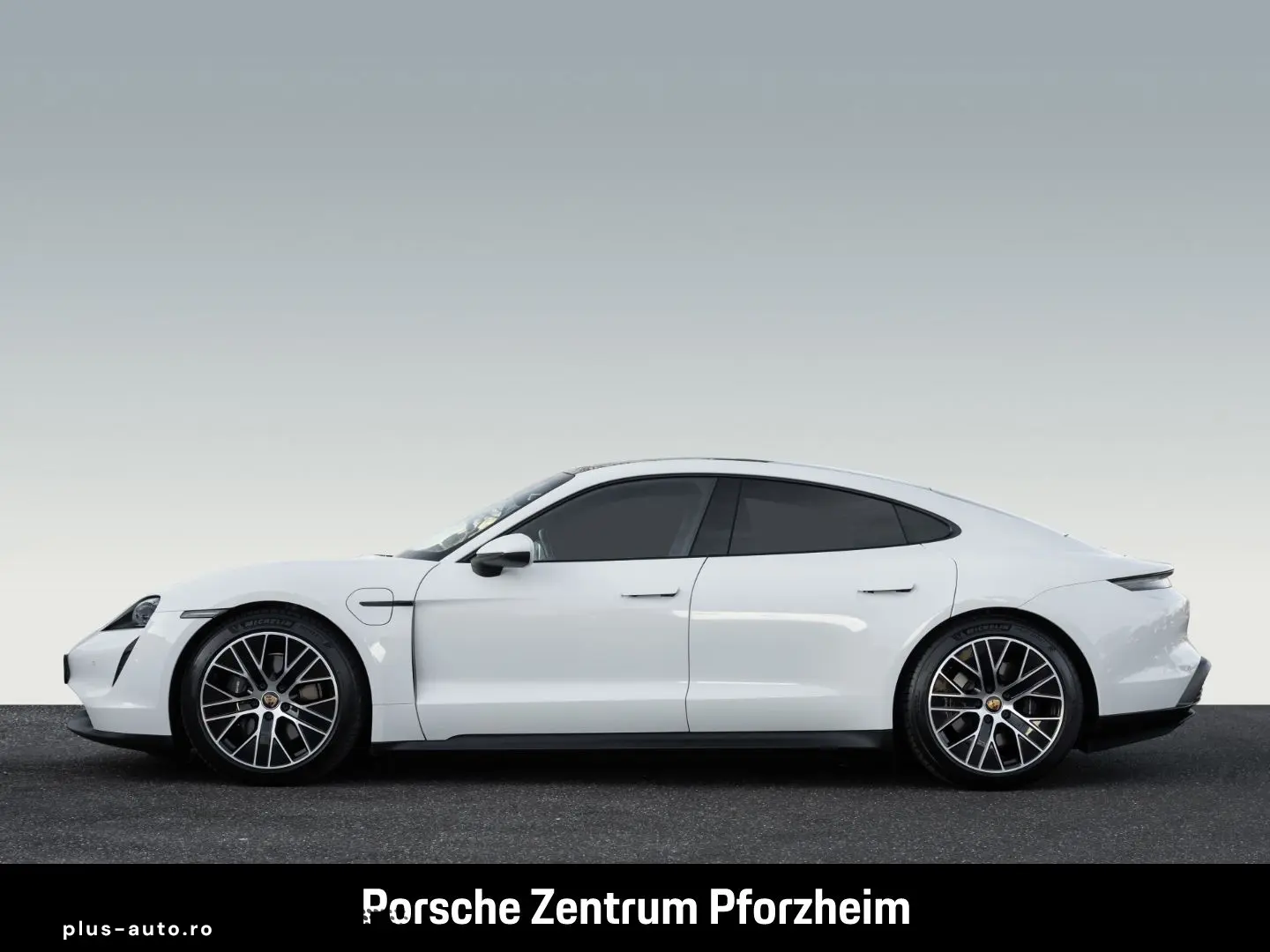 PORSCHE Taycan InnoDrive Luftfederung Rückfahrkamera