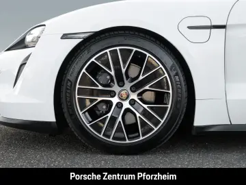 PORSCHE Taycan InnoDrive Luftfederung Rückfahrkamera
