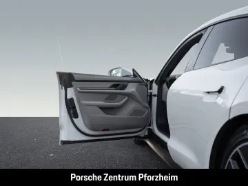 PORSCHE Taycan InnoDrive Luftfederung Rückfahrkamera