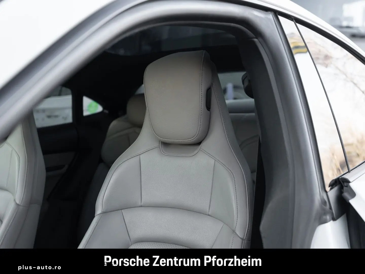 PORSCHE Taycan InnoDrive Luftfederung Rückfahrkamera