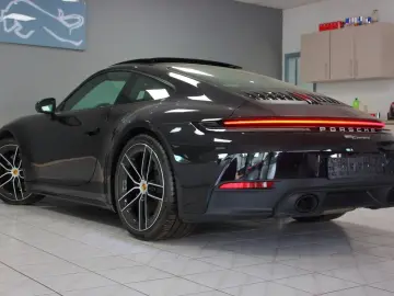 PORSCHE 992.2 FACELIFT~wie NEU!~Sport Design~Chrono!