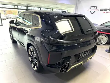 BMW XM 4.4 EXKLUSIV NIGHTGOLD BOWERS&WILKINS 23