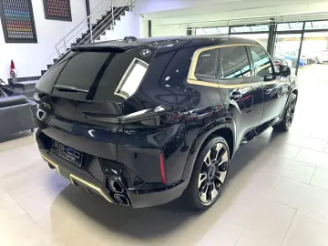 BMW XM 4.4 EXKLUSIV NIGHTGOLD BOWERS&WILKINS 23