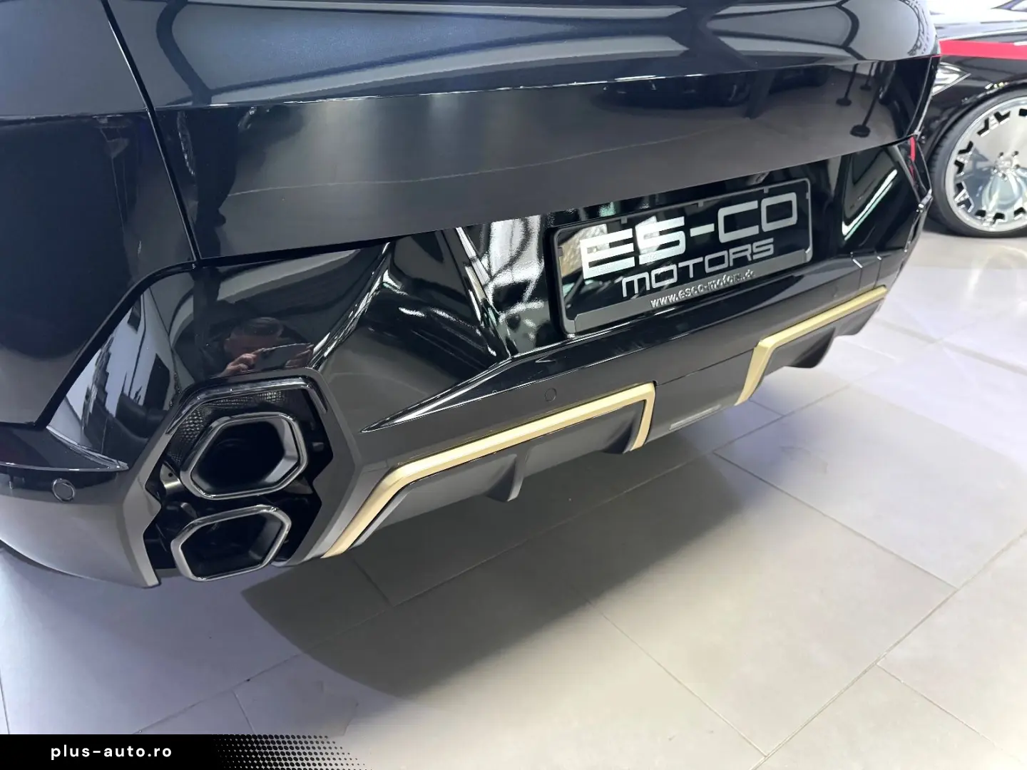 BMW XM 4.4 EXKLUSIV NIGHTGOLD BOWERS&WILKINS 23