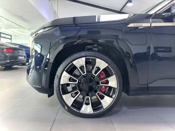 BMW XM 4.4 EXKLUSIV NIGHTGOLD BOWERS&WILKINS 23