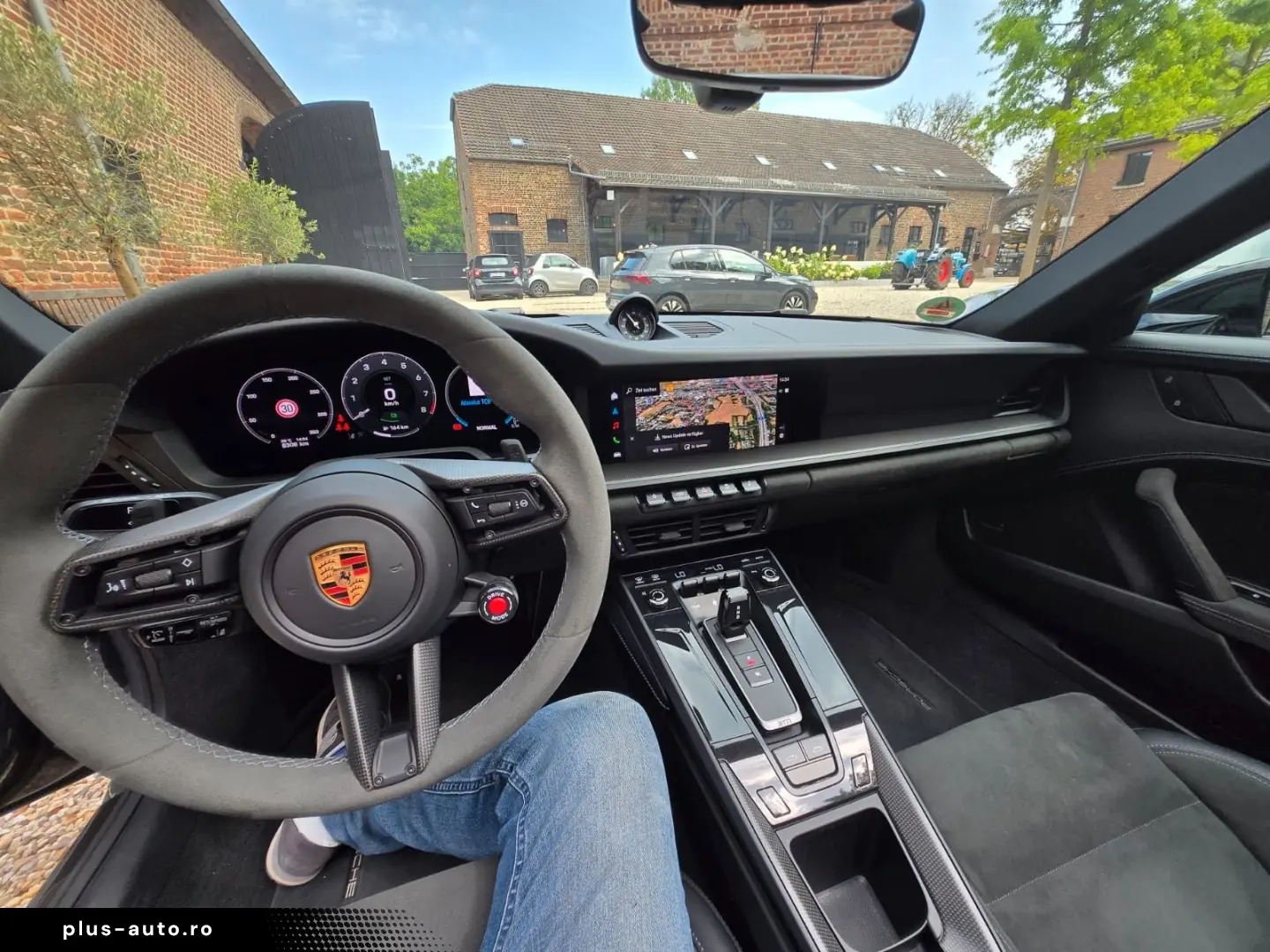 PORSCHE 992 Targa GTS 4