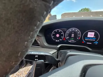 PORSCHE 992 Targa GTS 4