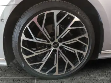 AUDI A8 L 50 TDI Design Sel. MATRIX AHK PANO 21 ZOLL