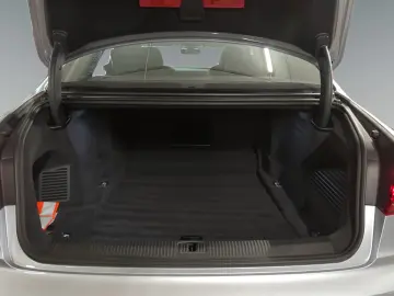 AUDI A8 L 50 TDI Design Sel. MATRIX AHK PANO 21 ZOLL