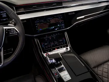 AUDI S8 4.0 TFSI quattro