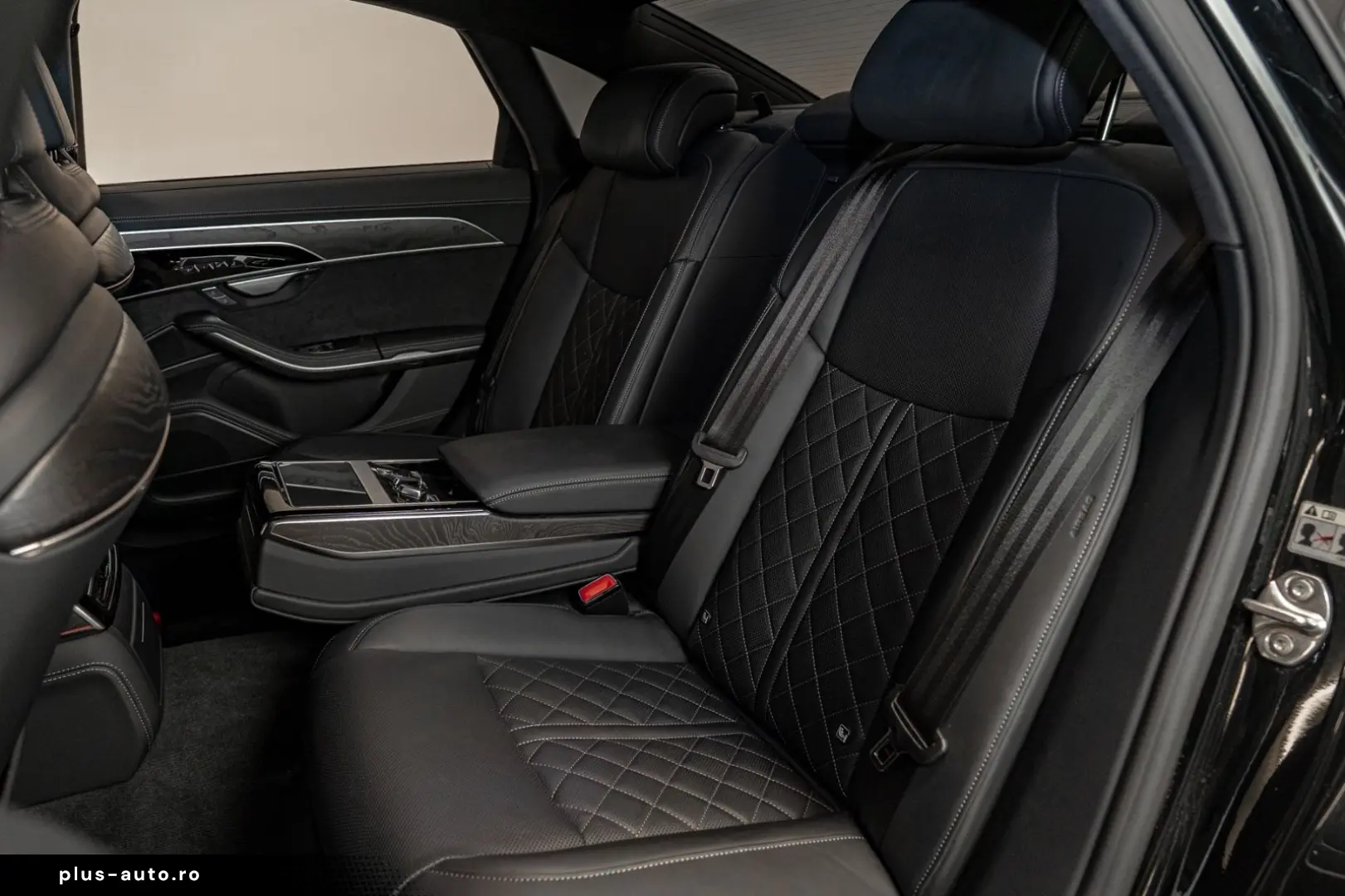 AUDI S8 4.0 TFSI quattro