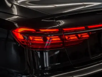 AUDI S8 4.0 TFSI quattro