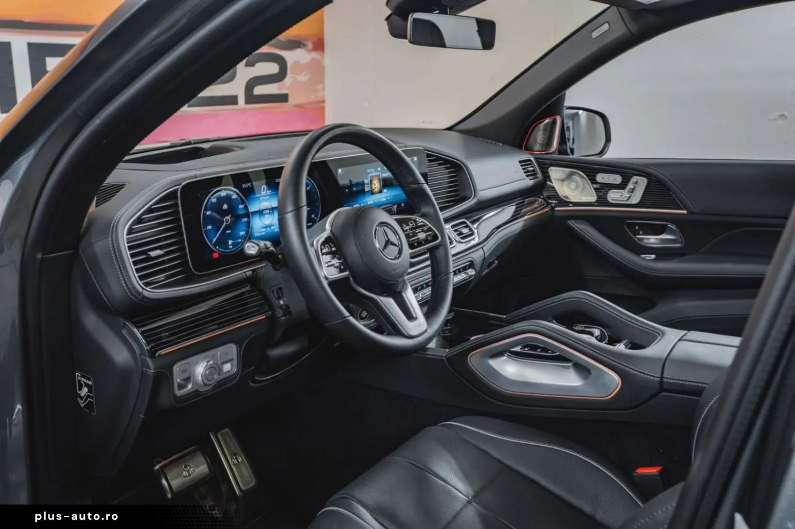 MERCEDES-BENZ GLS 600 MAYBACH TWO-TONE FIRST HAND STOCK