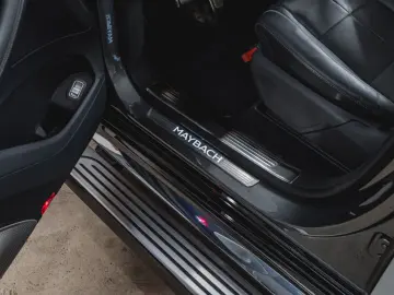 MERCEDES-BENZ GLS 600 MAYBACH TWO-TONE FIRST HAND STOCK