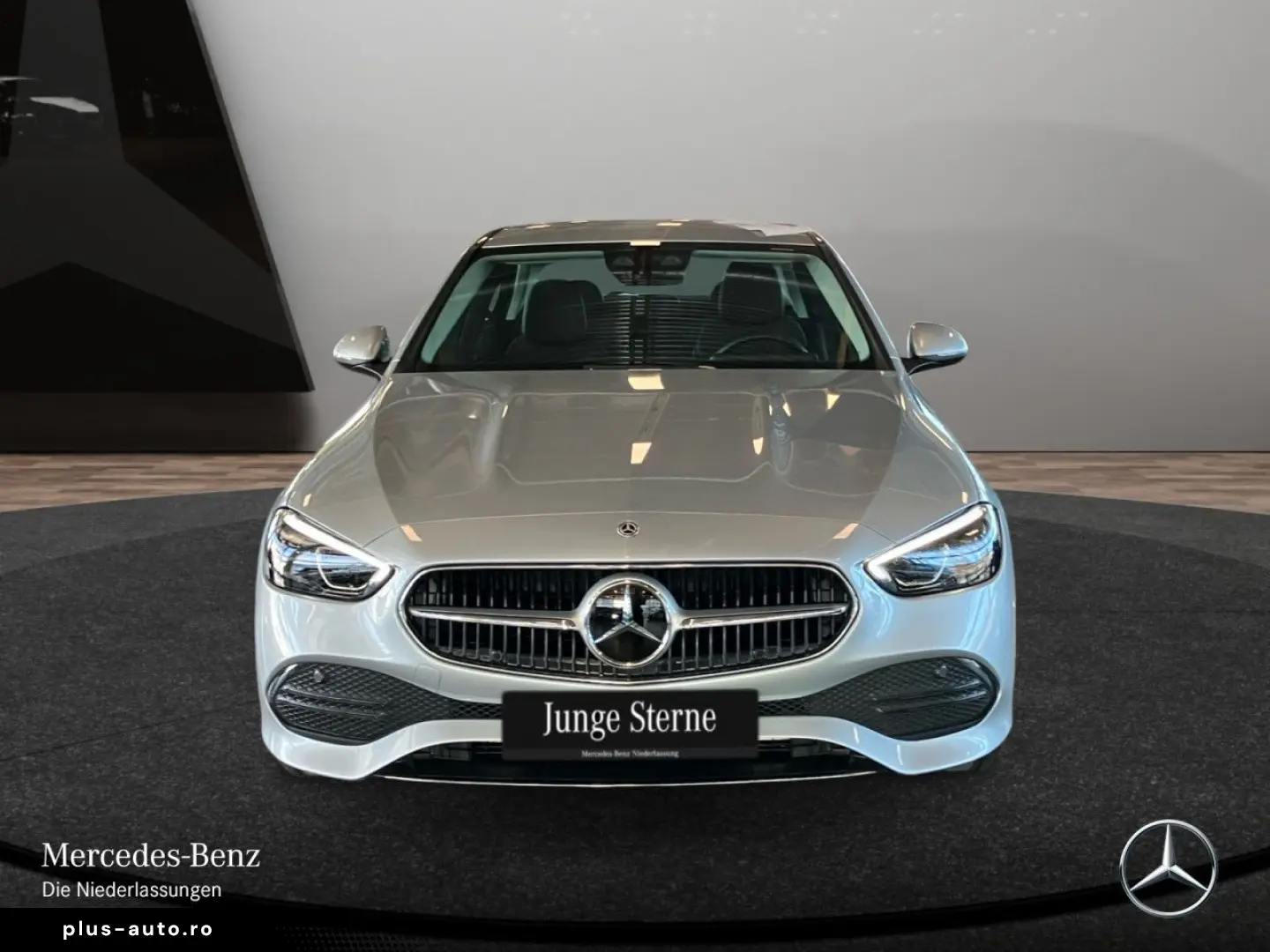 MERCEDES-BENZ C 300 e Avantgarde LED Distr Kam NaviPrem Ambi