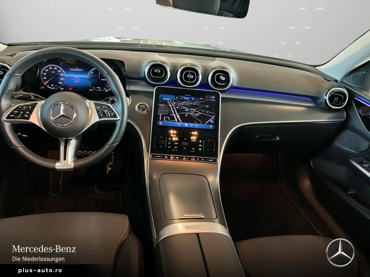 MERCEDES-BENZ C 300 e Avantgarde LED Distr Kam NaviPrem Ambi