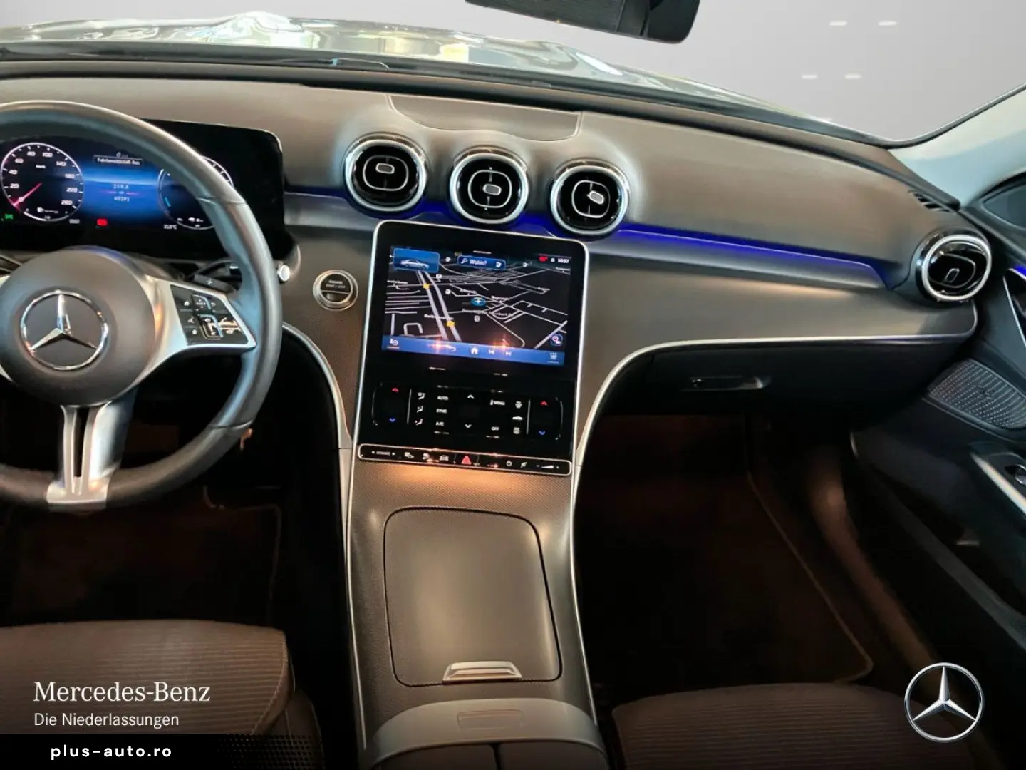 MERCEDES-BENZ C 300 e Avantgarde LED Distr Kam NaviPrem Ambi