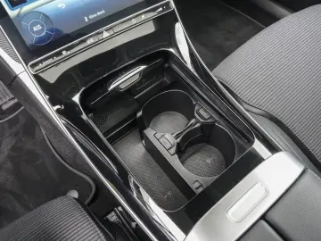 MERCEDES-BENZ C 300 4M Avantgarde DigitalLight Panor&hellip;