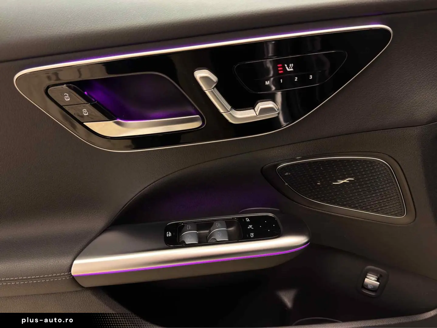 MERCEDES-BENZ C 300 Avantgarde 4M Pano NIGHT MEMORY 360  18