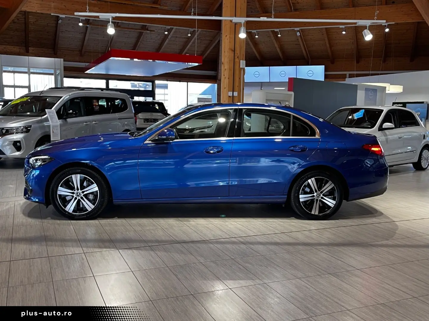 MERCEDES-BENZ C 300 e Avantgarde ACC AHK HUD Navi KAM LED