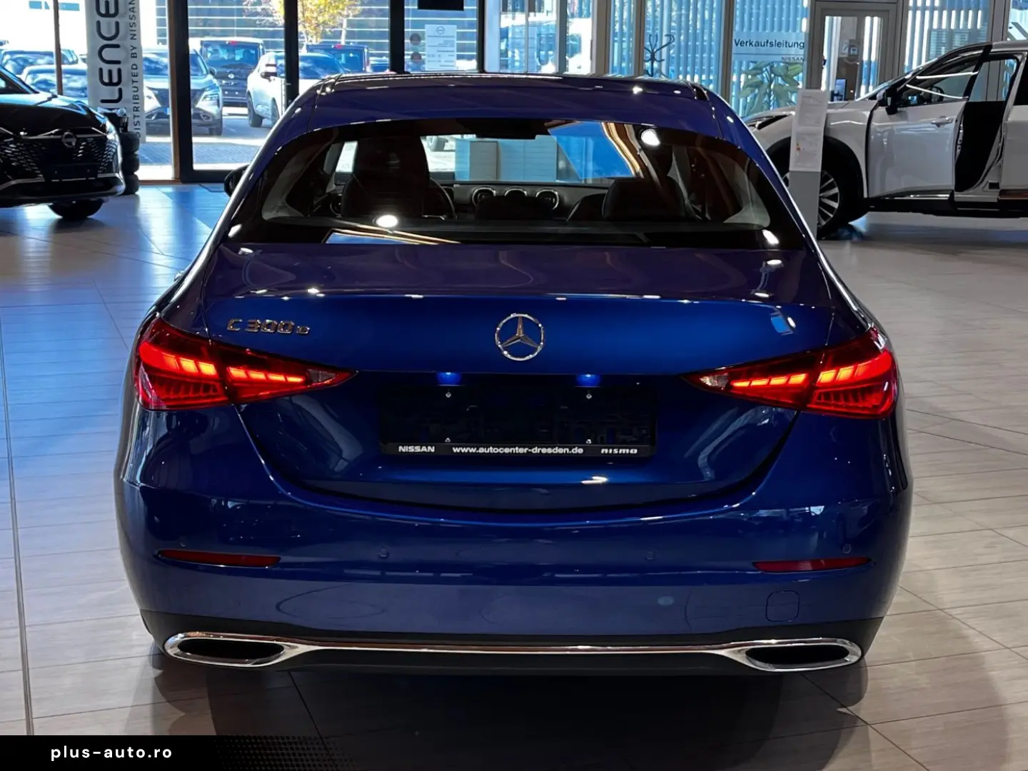 MERCEDES-BENZ C 300 e Avantgarde ACC AHK HUD Navi KAM LED