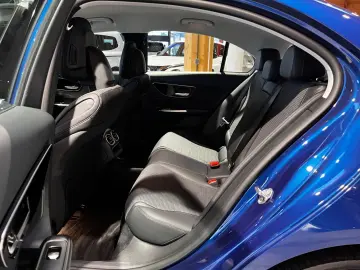 MERCEDES-BENZ C 300 e Avantgarde ACC AHK HUD Navi KAM LED