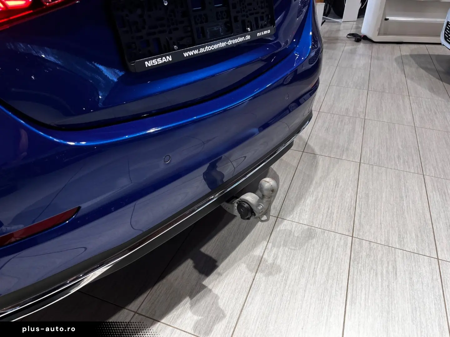 MERCEDES-BENZ C 300 e Avantgarde ACC AHK HUD Navi KAM LED