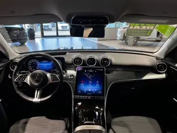 MERCEDES-BENZ C 300 e Avantgarde ACC AHK HUD Navi KAM LED