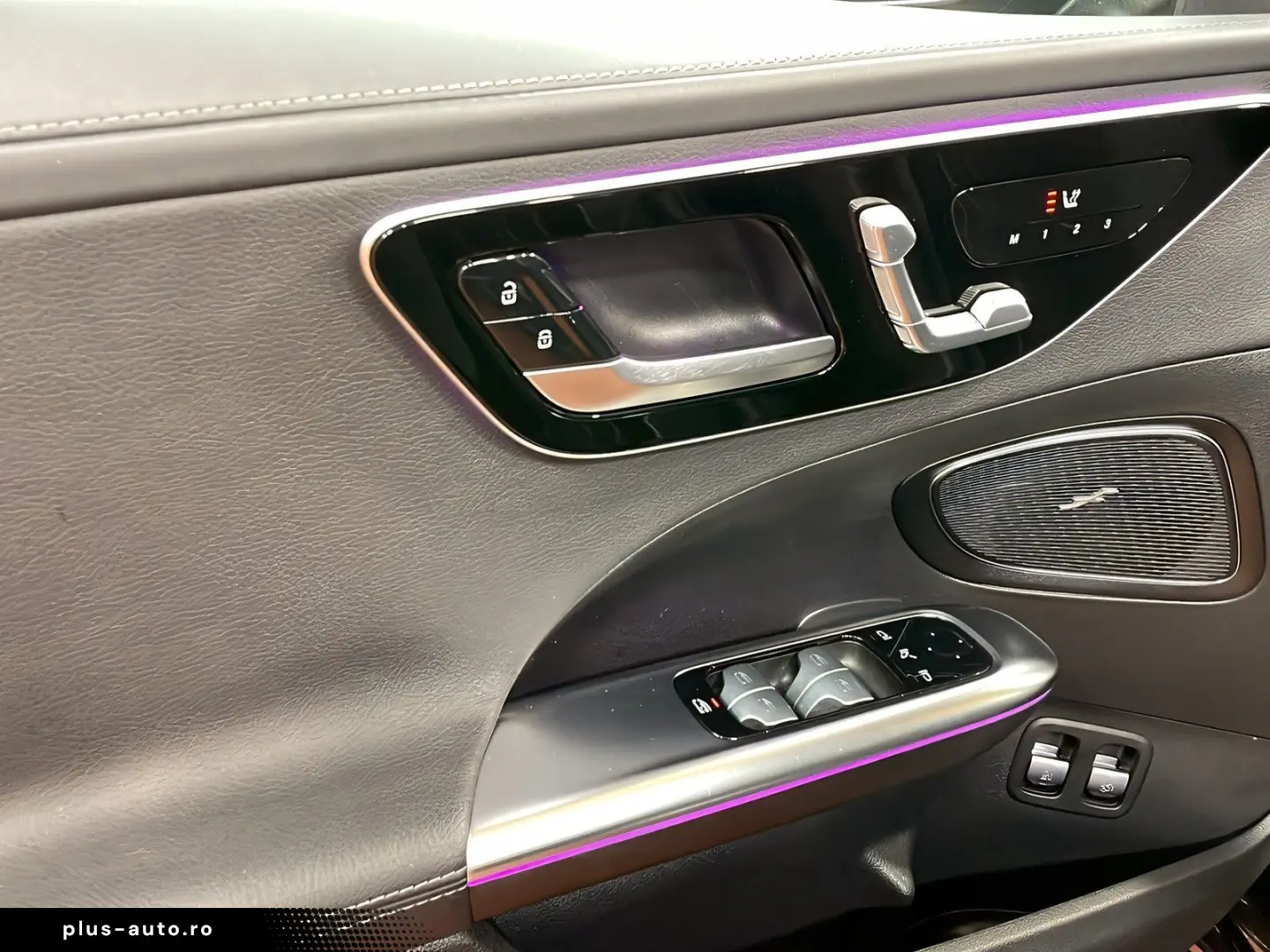 MERCEDES-BENZ C 300 e AMG DISTR NIGHT Ambi Carplay H&hellip;