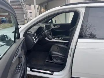 AUDI Q7 55 TFSI e quattro tiptronic S line