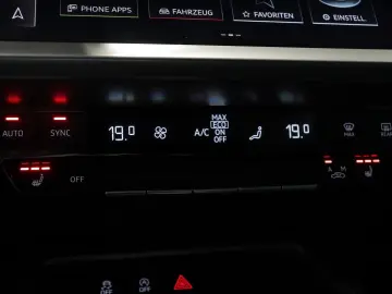 Audi A3 Lim. 1.0 TFSI S tronic advanced S-LINE