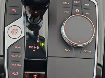 BMW X3 xD20d KAMERA PANO