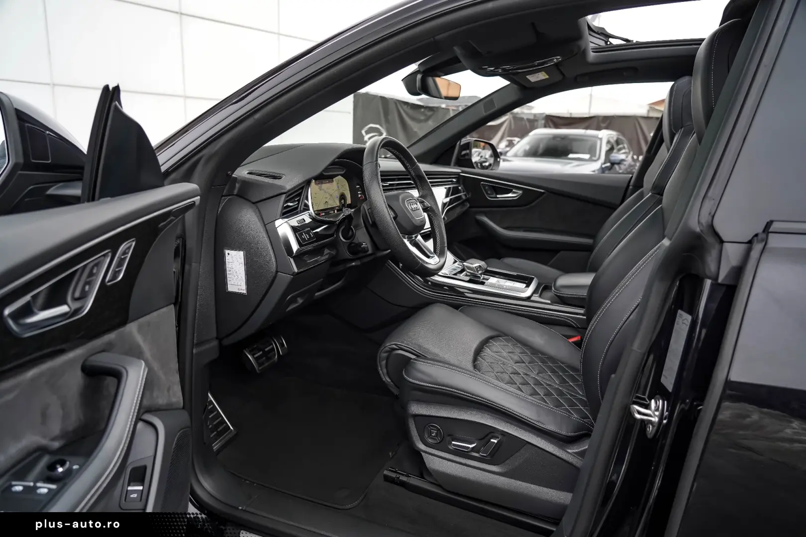 Audi Q8 SUV TFSI quattro 250 kW tiptronic S line business