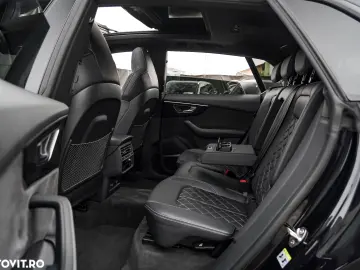 Audi Q8 SUV TFSI quattro 250 kW tiptronic S line business