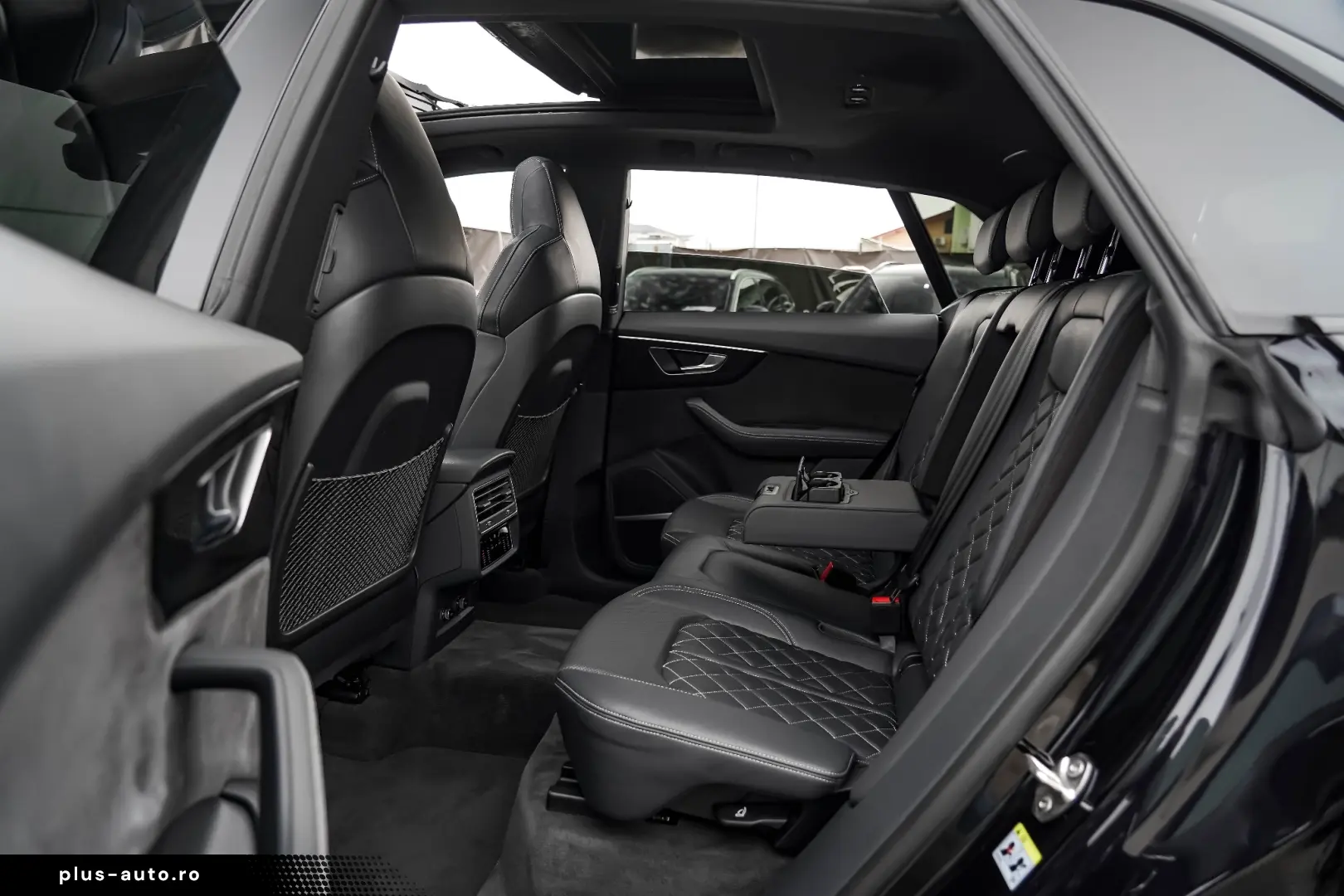 Audi Q8 SUV TFSI quattro 250 kW tiptronic S line business