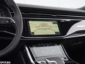 Audi Q8 SUV TFSI quattro 250 kW tiptronic S line business