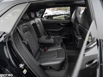 Audi Q8 SUV TFSI quattro 250 kW tiptronic S line business