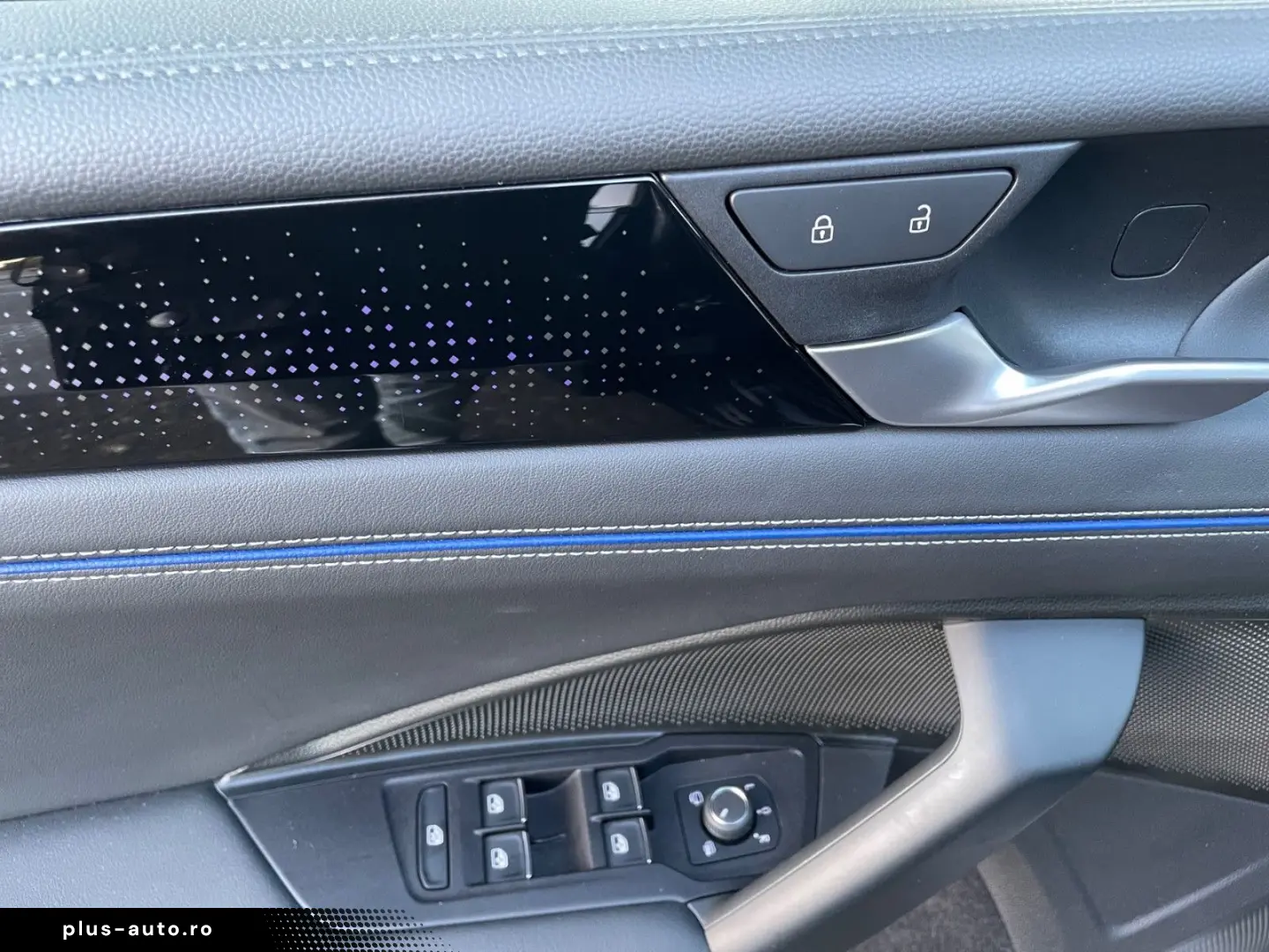 VW Tiguan R-Line AHK Kamera Navi Black Style Sitzh