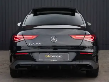 Mercedes-Benz CLA 250 e 8G-DCT AMG Line