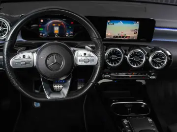 Mercedes-Benz CLA 250 e 8G-DCT AMG Line