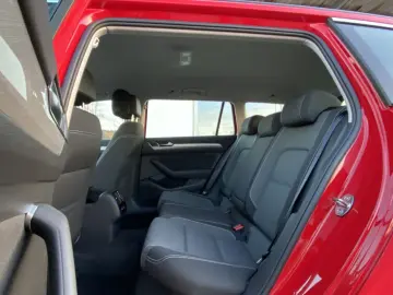 VW Passat Variant 2.0 TDI DSG Business