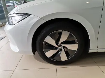 VW Passat Variant 1.5 TSI DSG