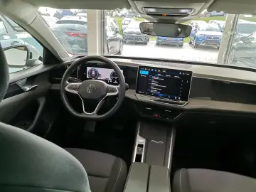 VW Passat Variant 1.5 TSI DSG