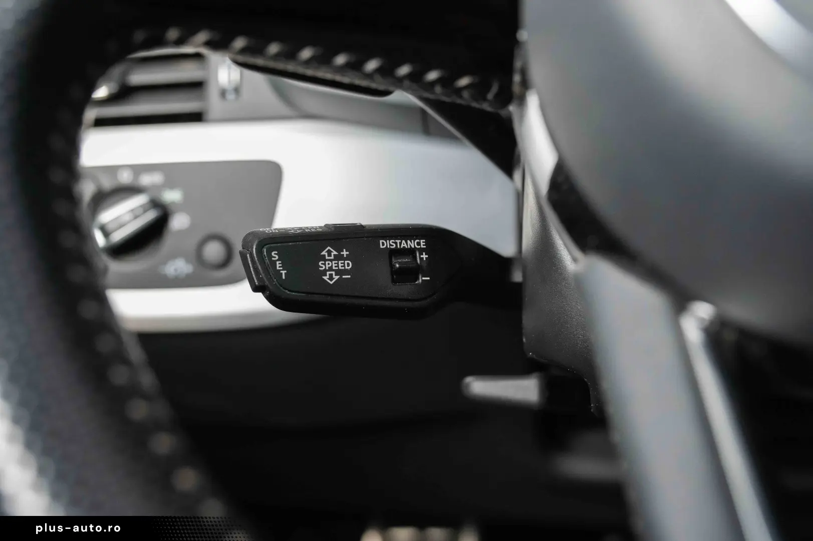 Audi A4 40 TDI Avant quattro S tronic S line