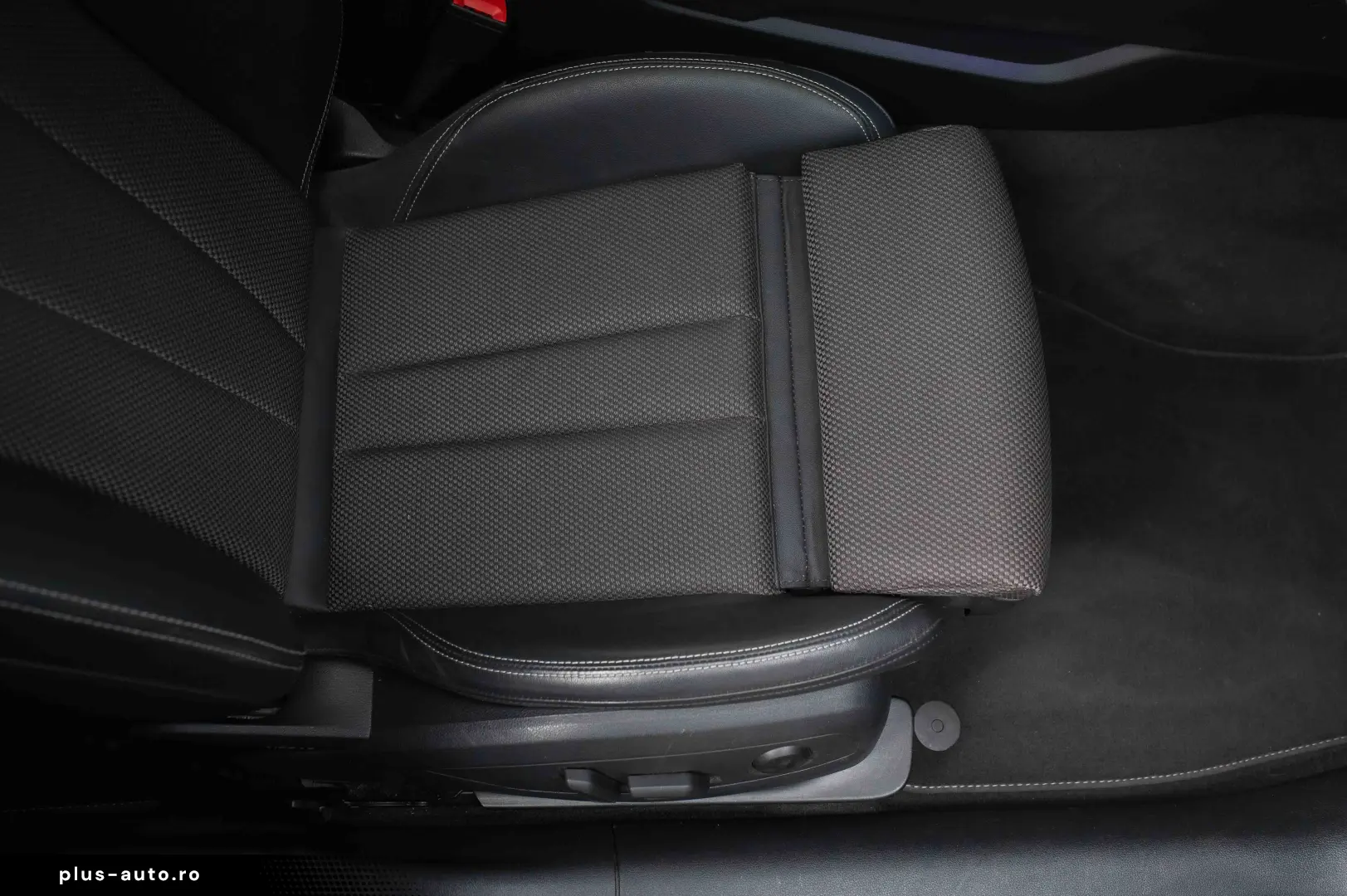 Audi A4 40 TDI Avant quattro S tronic S line