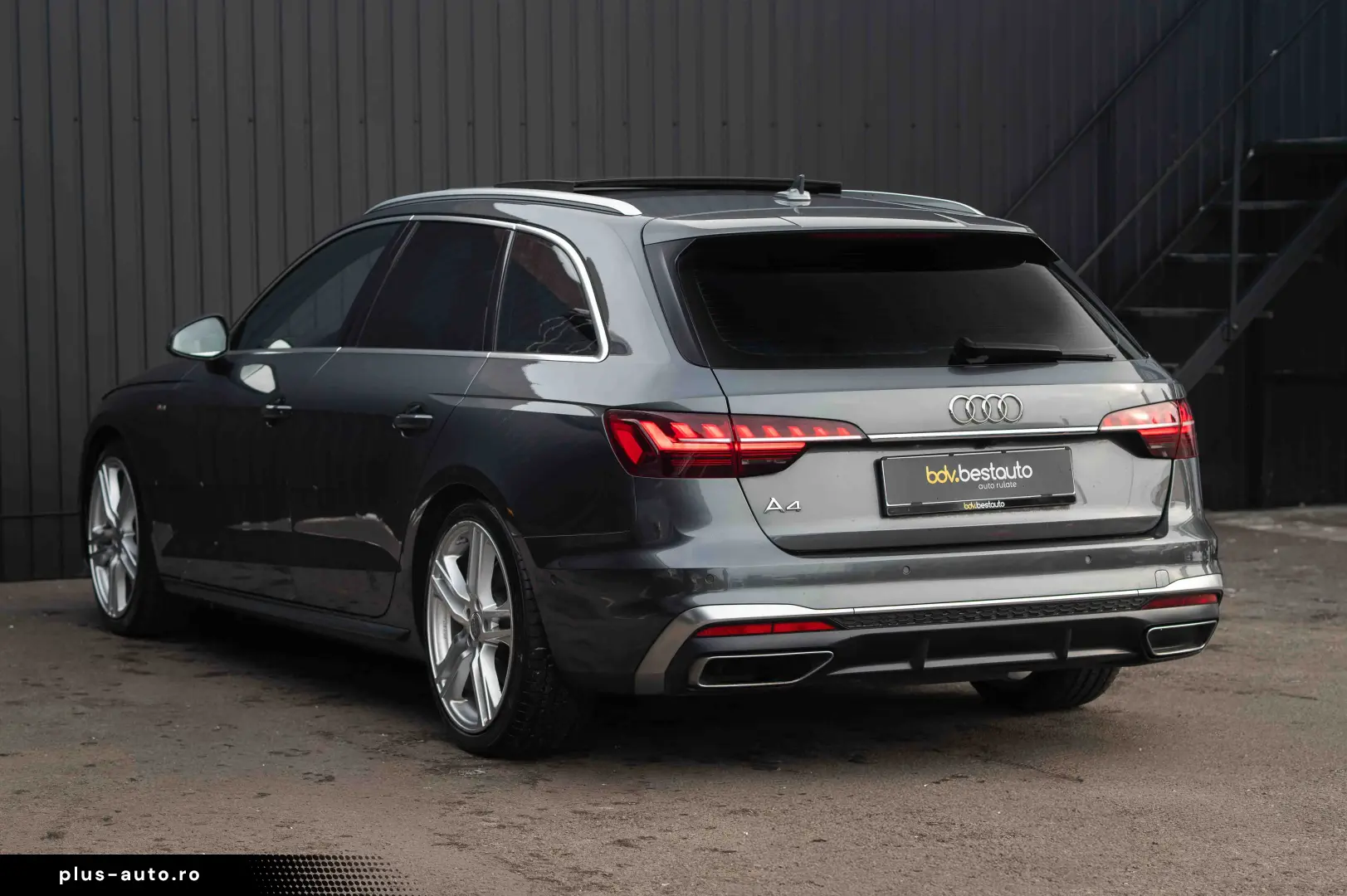 Audi A4 40 TDI Avant quattro S tronic S line