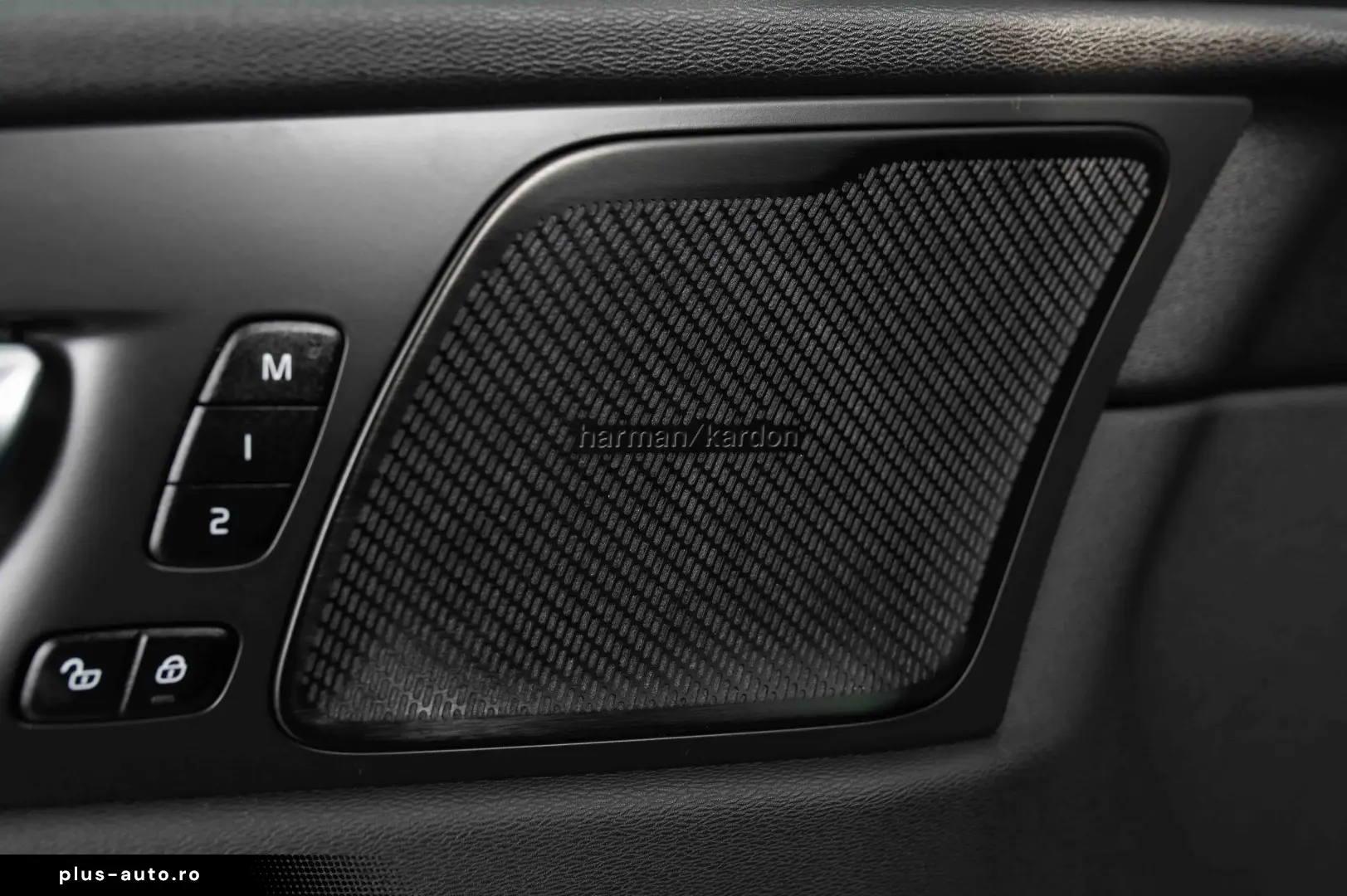 Volvo XC 60 T6 AWD Recharge Geartronic RDesign