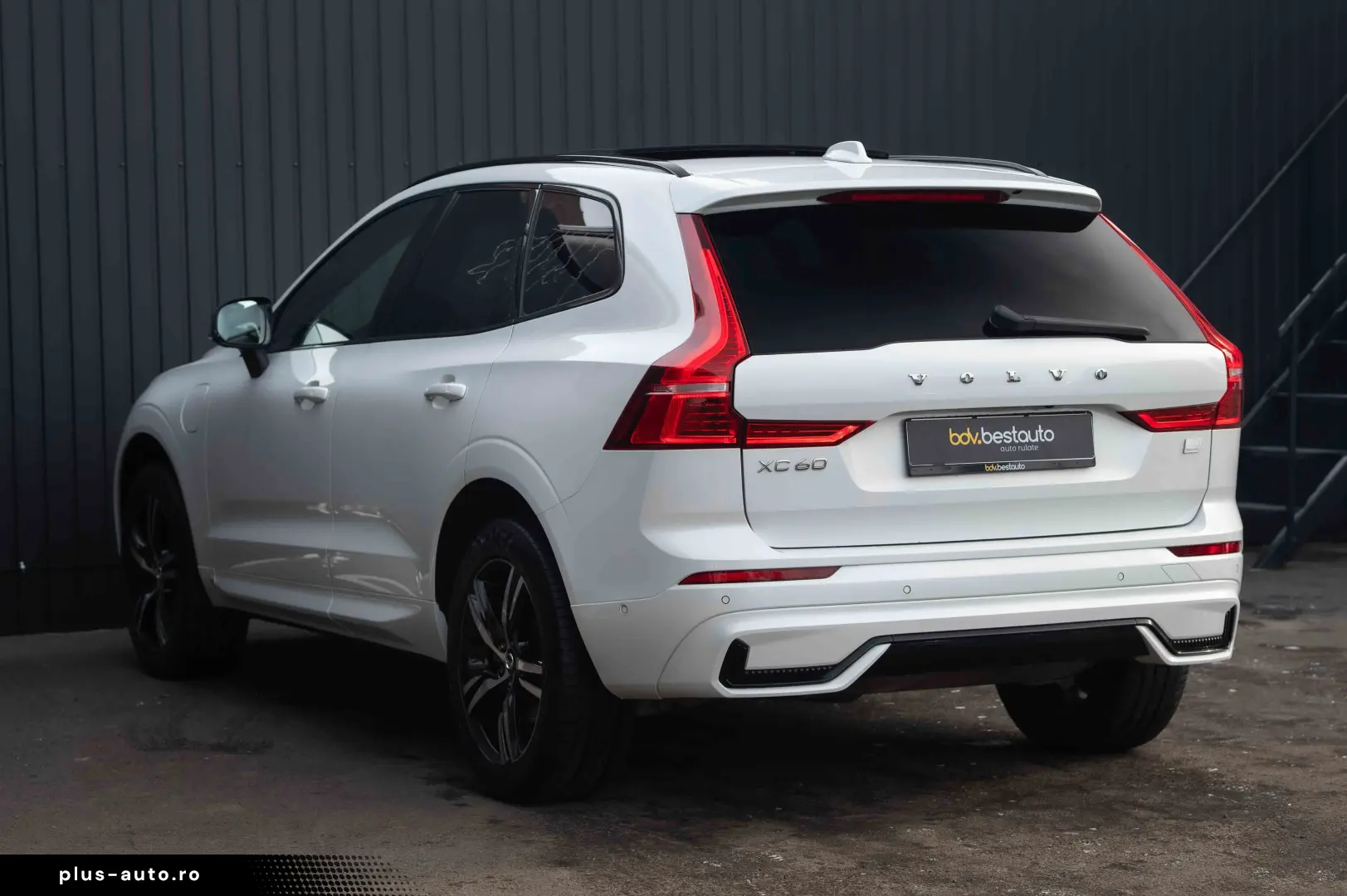 Volvo XC 60 T6 AWD Recharge Geartronic RDesign